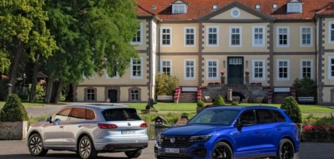 Volkswagen Touareg получил две гибридные модификации