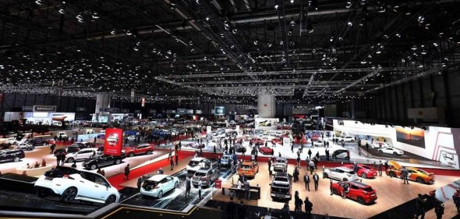Автосалон в Нью-Йорке вновь перенесён