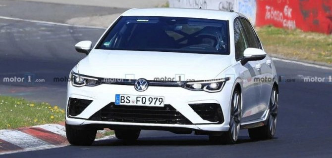 На «Нюрбургринге» замечен новый Volkswagen Golf R