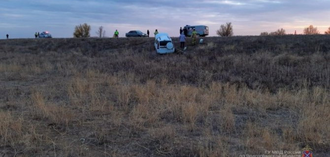 Водитель «Лады» погиб в ДТП в Волгоградской области