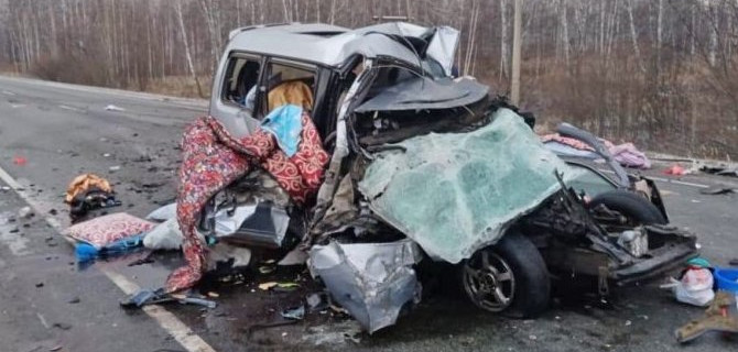 Число погибших в аварии с автобусом под Новосибирском выросло до пяти 