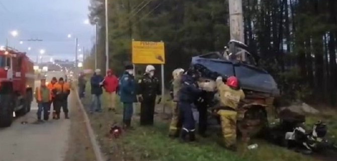 В Ивановской области BMW врезалась в столб – погибли пять человек
