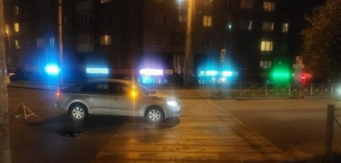 В Калининграде на переходе сбили женщину