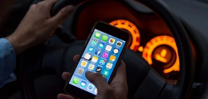 Смартфоны за рулём — угроза безопасности