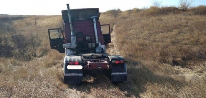 Водитель большегруза погиб в ДТП в Волгоградской области