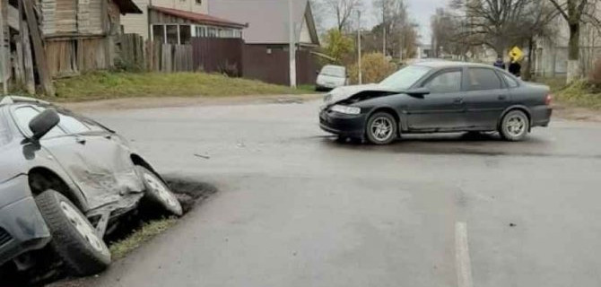 В Валдае в ДТП пострадали женщина и ребенок