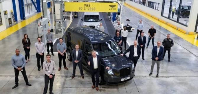 Знаменитое лондонское такси стало фургоном