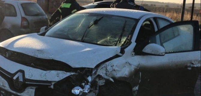 В ДТП под Новомосковском погиб человек