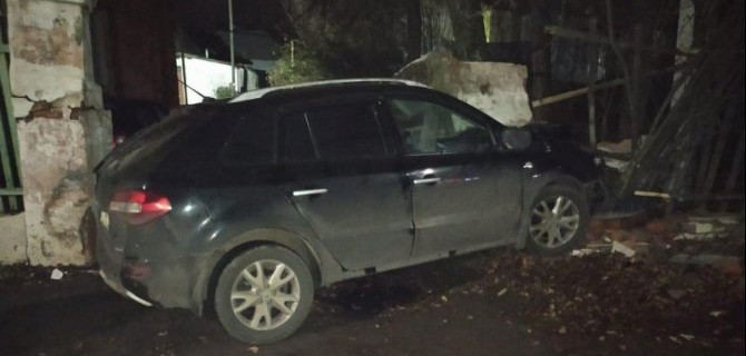 Водитель иномарки погиб в ночном ДТП в Богородицке