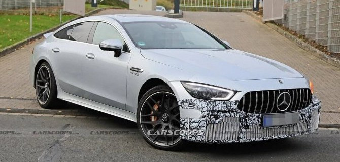 На дорогах появился обновлённый Mercedes-AMG GT 63 S