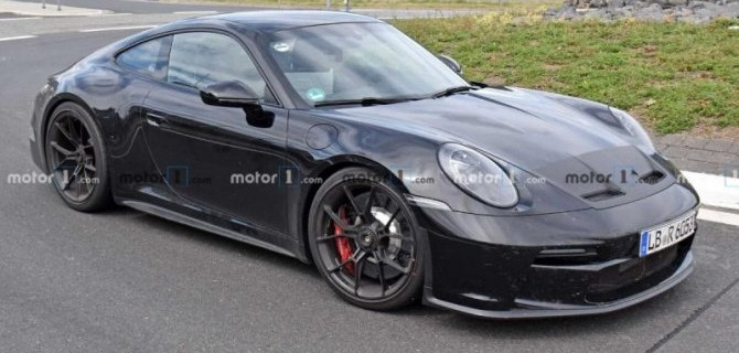 На «Нюрбургринге» замечен обновлённый Porsche 911 GT3 Touring