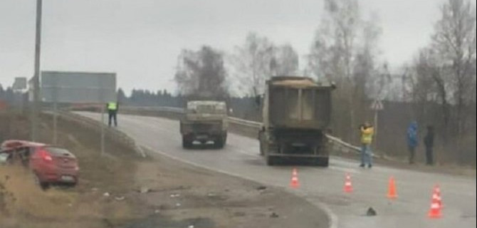 Два человека погибли в ДТП с грузовиком под Наро-Фоминском