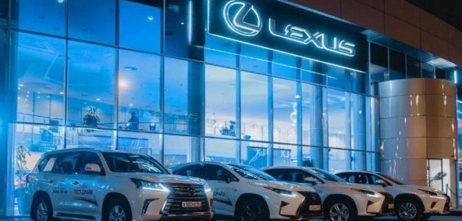 Изменились рублёвые цены автомобилей Lexus