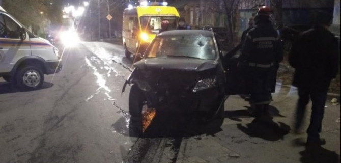 В центре Саратова в ДТП погиб водитель «Лады»