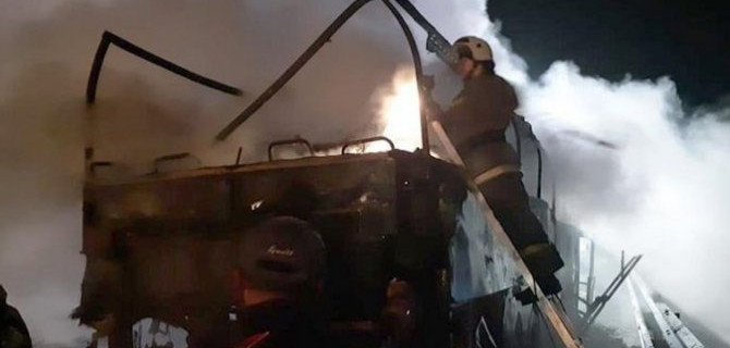 В Ростовской области загорелся пассажирский автобус