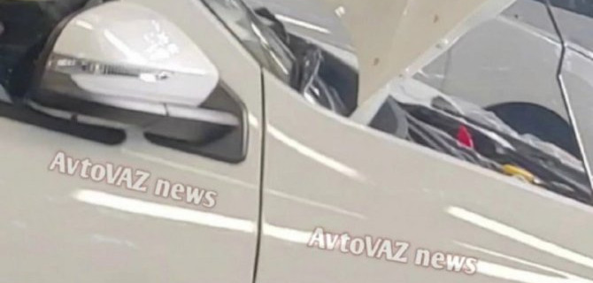 Появилось первое фото Lada Largus Cross FL