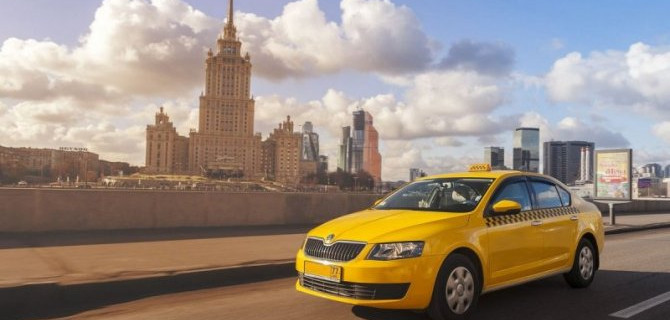 Московских таксистов будут контролировать строже