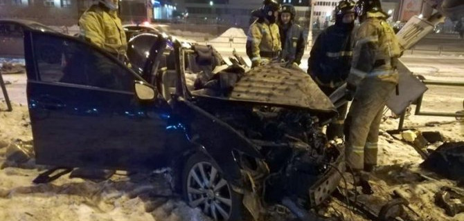 В ДТП с автобусом в Братске погибла девушка-водитель Lexus