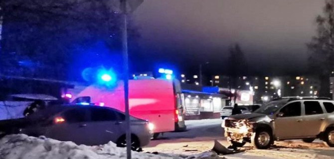 В ДТП в Костомукше пострадали два водителя