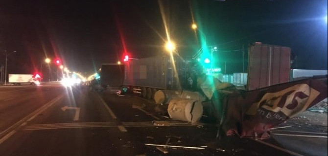 Водитель грузовика погиб в ДТП в Тверской области