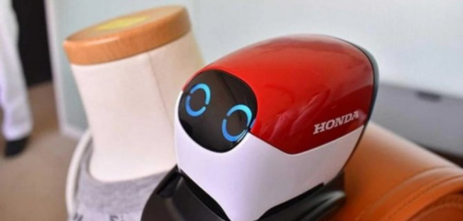 Honda представила робота, заботящегося о безопасности детей