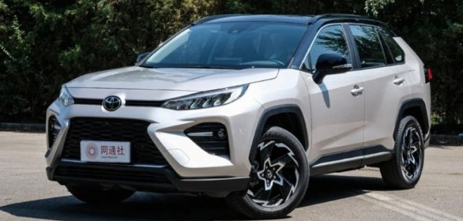 Кроссовер Toyota Wildlander стал одним из бестселлеров марки в Китае