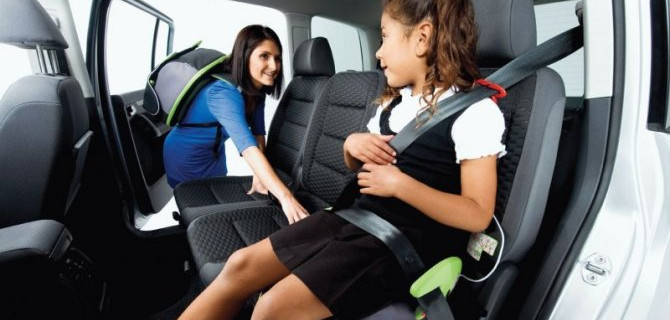 Правила перевозки детей в автомобиле в 2020 году