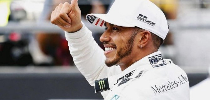 Хэмилтон сдал отрицательный тест на COVID-10 и сможет участвовать в Гран-при Абу-Даби