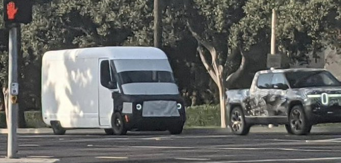 Фирма Rivian продолжает тестирование своих электромобилей