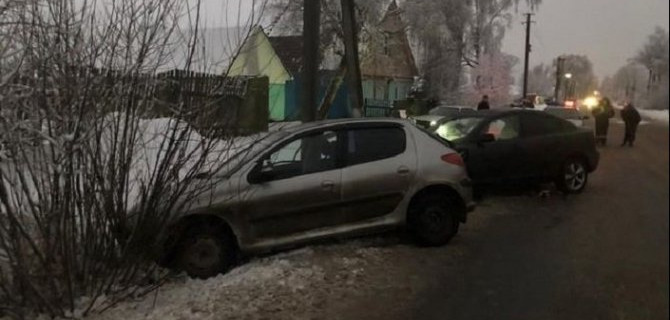 В ДТП в Клинцовском районе пострадали девушка и ребенок