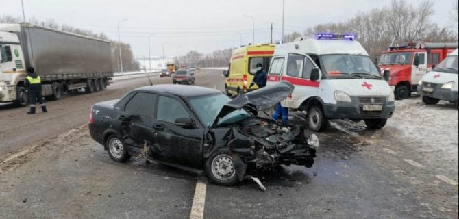 Беременная и младенец пострадали в ДТП в Чувашии