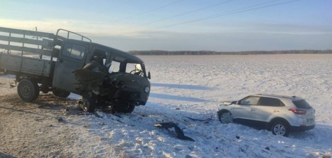 Семь человек пострадали в ДТП в Тюменской области
