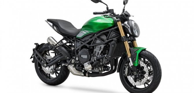 Фирма Benelli представила два новых мотоцикла