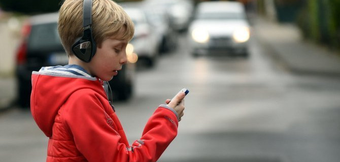 В России обучат детей правилам безопасности на дороге