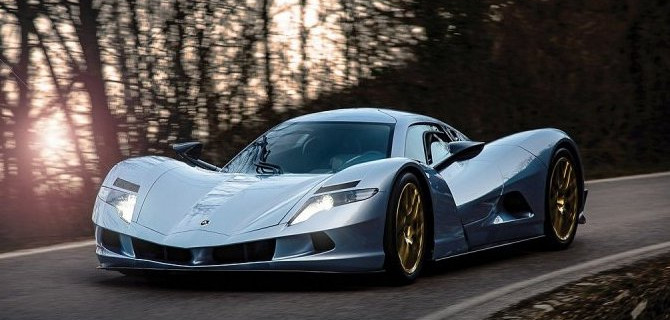 Начались продажи самого скоростного в мире электромобиля