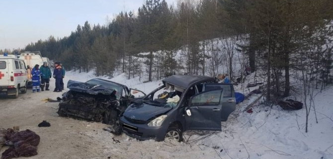 Отец с маленькой дочкой погибли в ДТП в Иркутской области