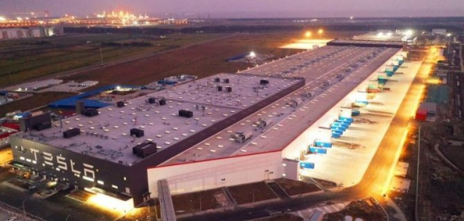 У фирмы Tesla появился новый поставщик лития для батарей