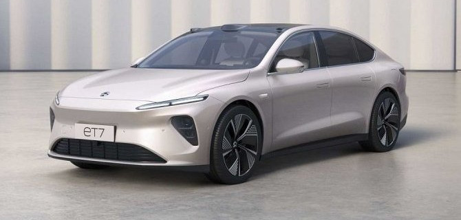 В Китае представлен новый электрический седан