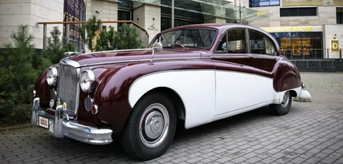 В России выставлен на продажу уникальный Jaguar