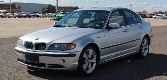 Старые BMW могут загораться