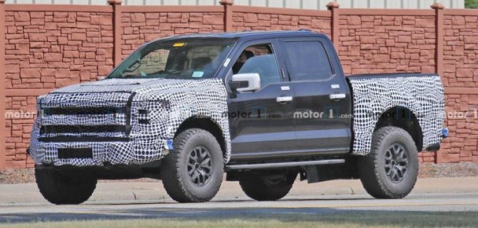 На дорогах вновь замечен прототип обновлённого Ford F-150 Raptor