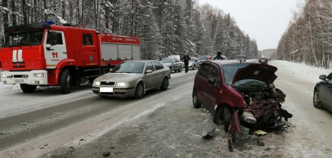 В ДТП под Нижним Тагилом пострадали двое взрослых и подросток