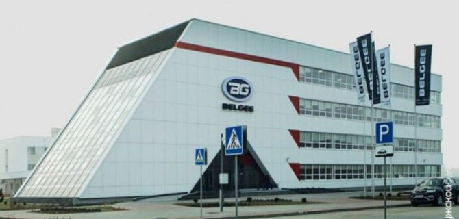 Geely может уйти из Беларуси в Россию