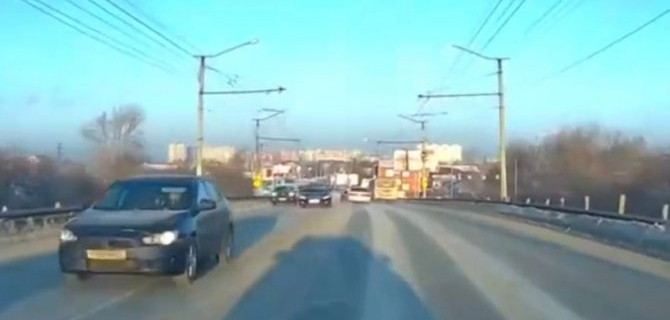 Что может сделать колея вместе с гололедом