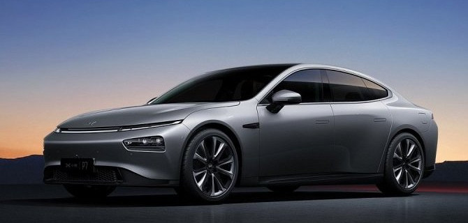 Электромобили Xpeng получили автопилот