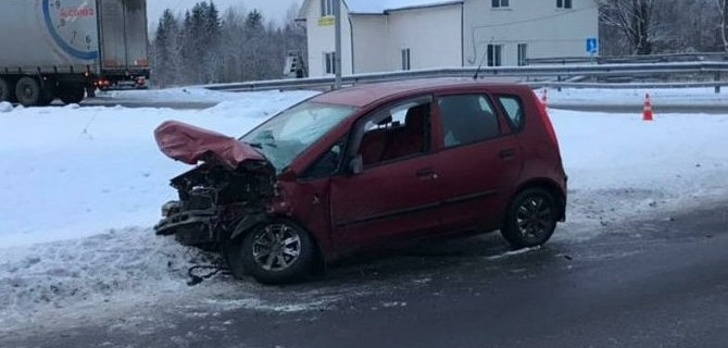 В ДТП на трассе М-10 пострадал человек