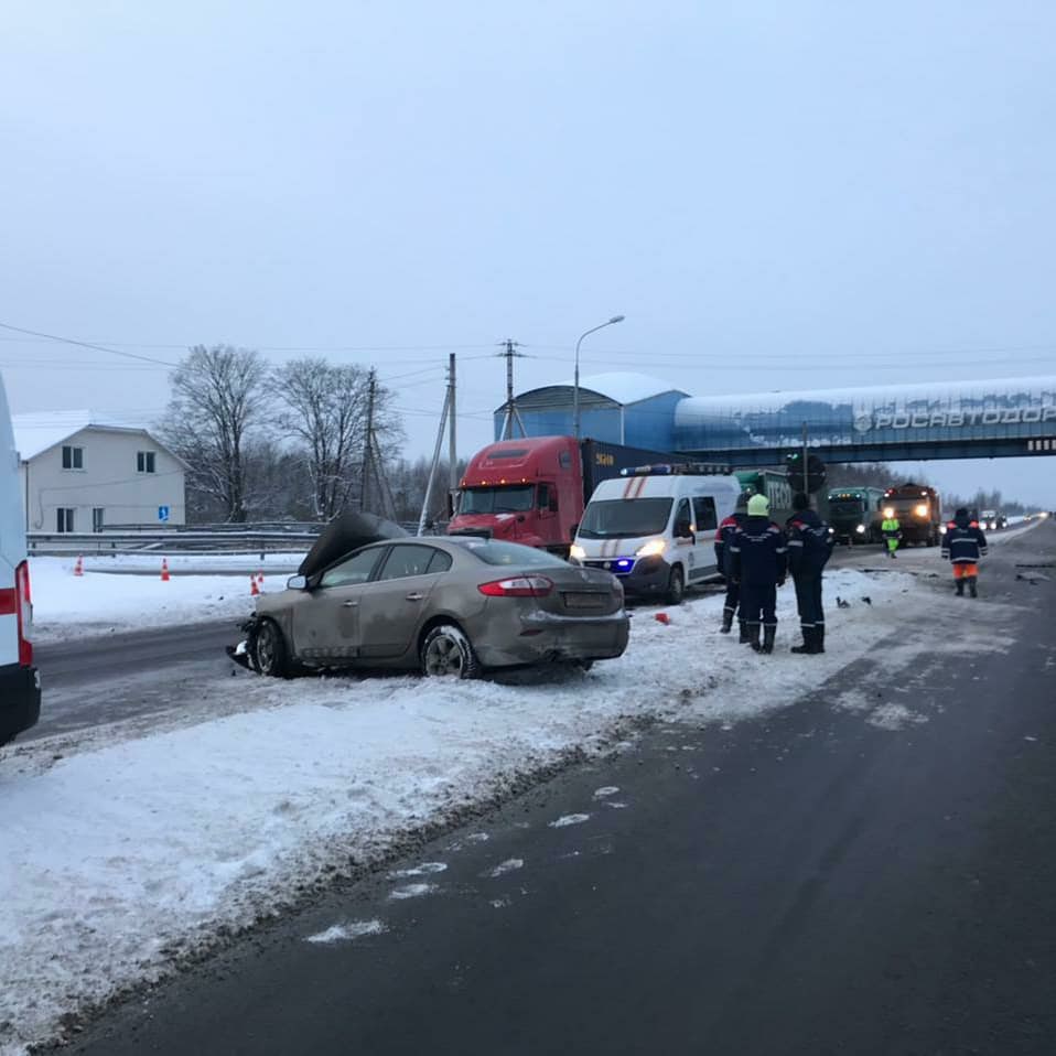 В ДТП на трассе М-10 пострадал человек (2)