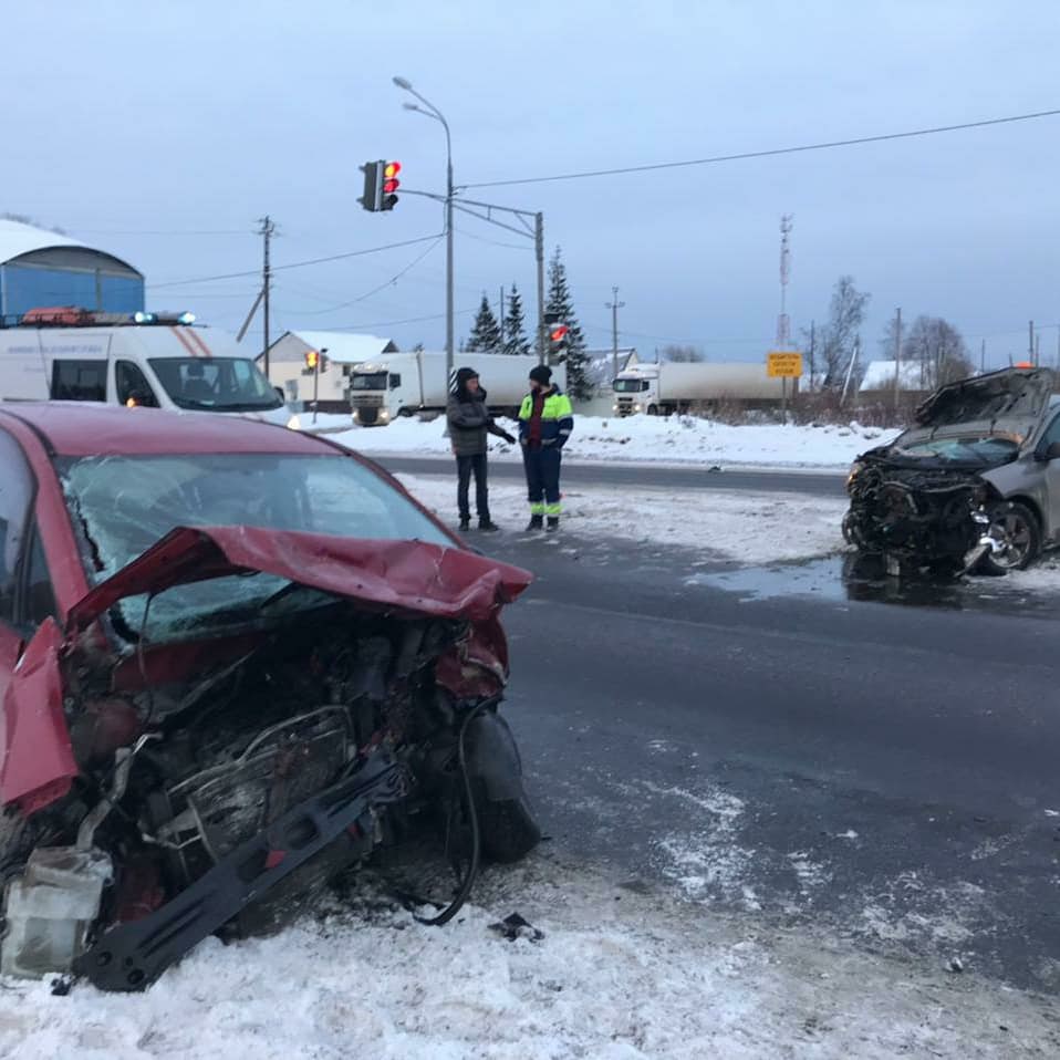 В ДТП на трассе М-10 пострадал человек (1)