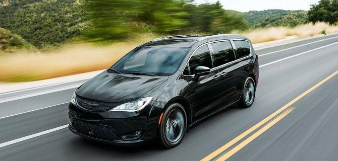 Chrysler остаётся на авторынке России