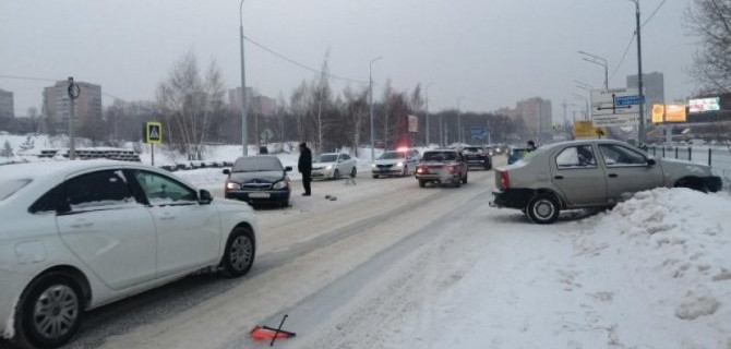 35-летняя блондинка в Кемерове ехала по делам, но приехала в больницу